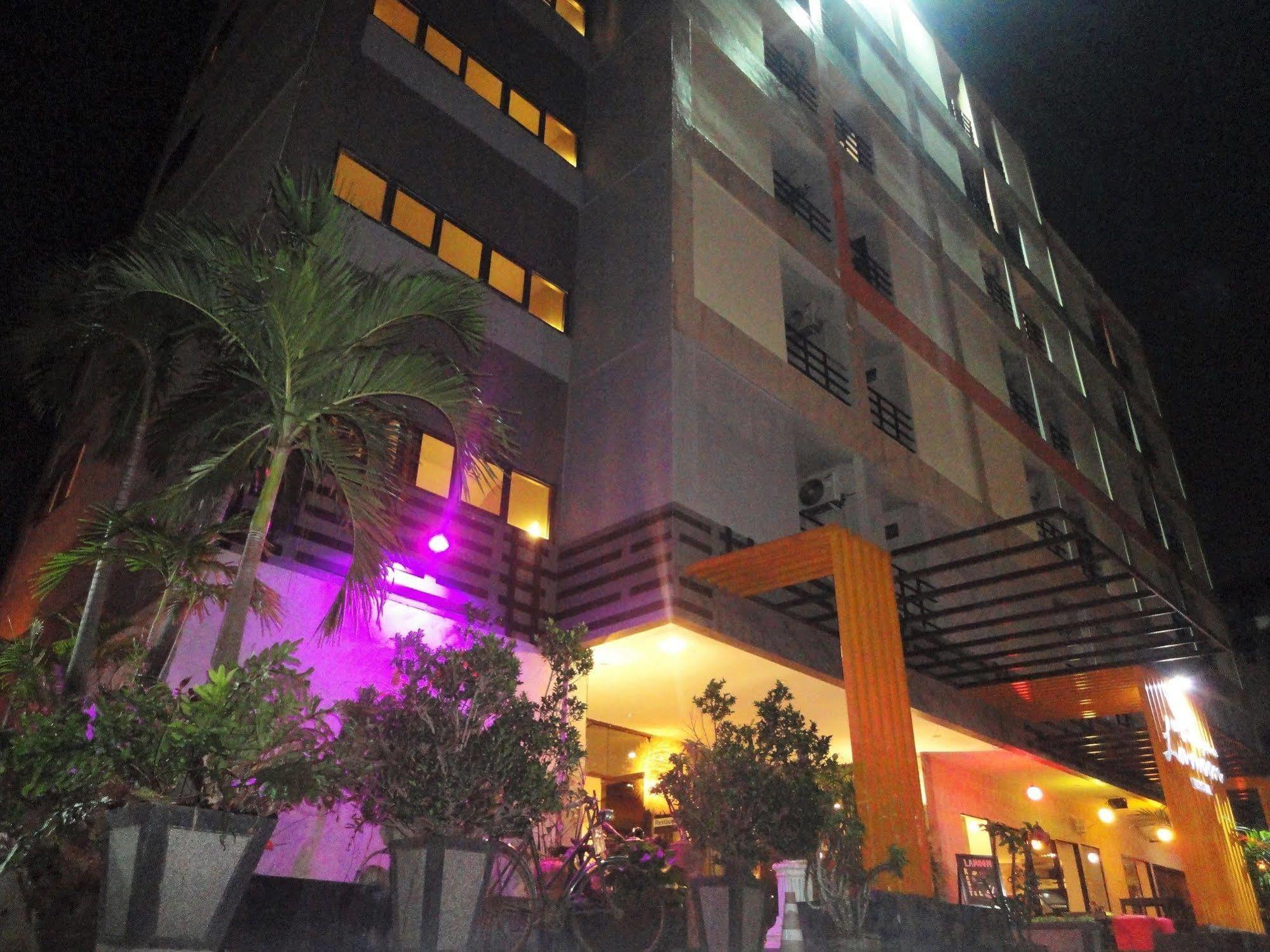 La Moon At Phuket - Sha Extra Plus Ngoại thất bức ảnh