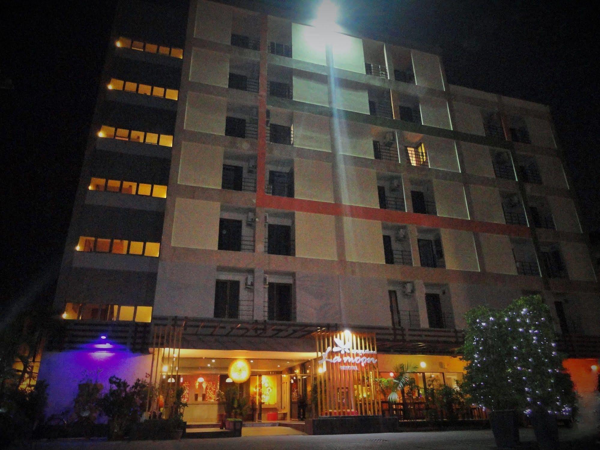 La Moon At Phuket - Sha Extra Plus Ngoại thất bức ảnh